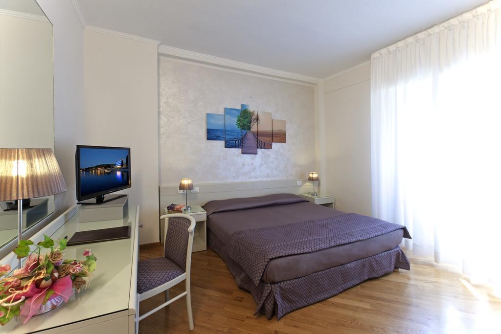 Baia D'Argento Hotel ปอร์โต ซานโต สเตฟาโน ภายนอก รูปภาพ