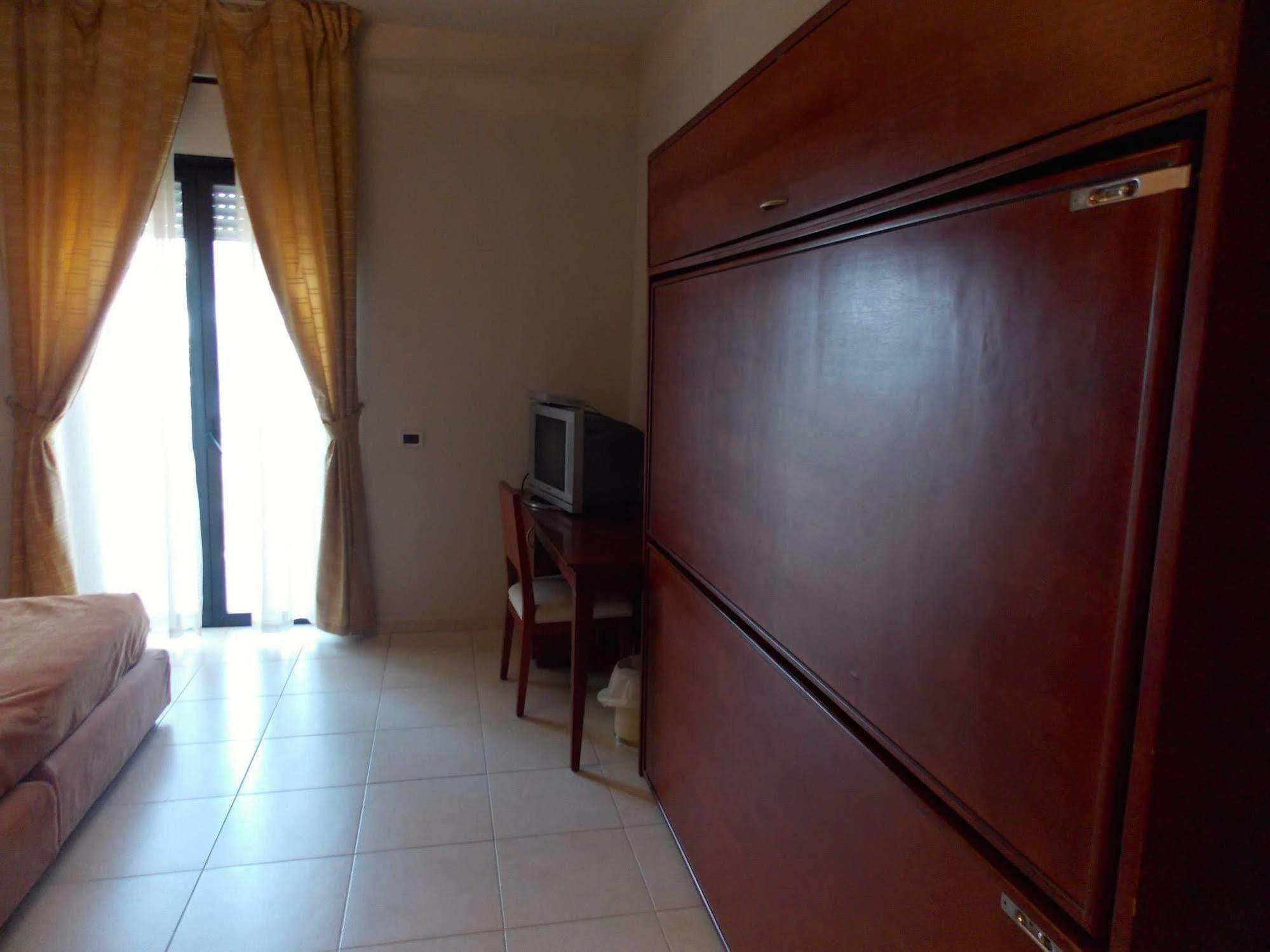 Baia D'Argento Hotel ปอร์โต ซานโต สเตฟาโน ภายนอก รูปภาพ